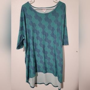LuaRoe Irma size 2x top